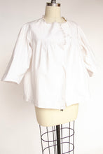 Load image into Gallery viewer, 1910s Bed Jacket Cotton Embroidered Lingerie Top