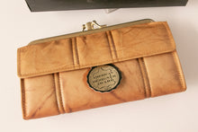 Load image into Gallery viewer, 1970s Wallet Deadstock Leather Large Coinpurse