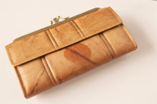 Load image into Gallery viewer, 1970s Wallet Deadstock Leather Large Coinpurse