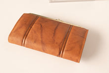 Load image into Gallery viewer, 1970s Wallet Deadstock Leather Large Coinpurse