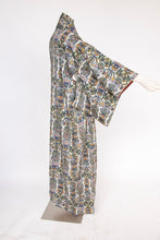 Load image into Gallery viewer, 1950s Kimono Japanese Robe Silk Crepe Printed Long