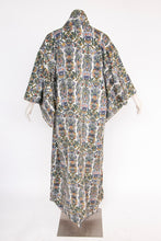 Load image into Gallery viewer, 1950s Kimono Japanese Robe Silk Crepe Printed Long