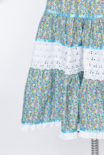Load image into Gallery viewer, 1970s Full Skirt Floral Cotton Peasant XS