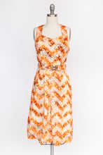 Load image into Gallery viewer, 1960s Dress Cotton Printed Cross Back S