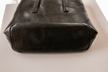 Load image into Gallery viewer, 1990s Coach Purse Black Leather Shoulder Bag