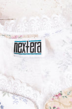 Load image into Gallery viewer, 1990s T-Shirt Patchwork Printed Baby Tee M