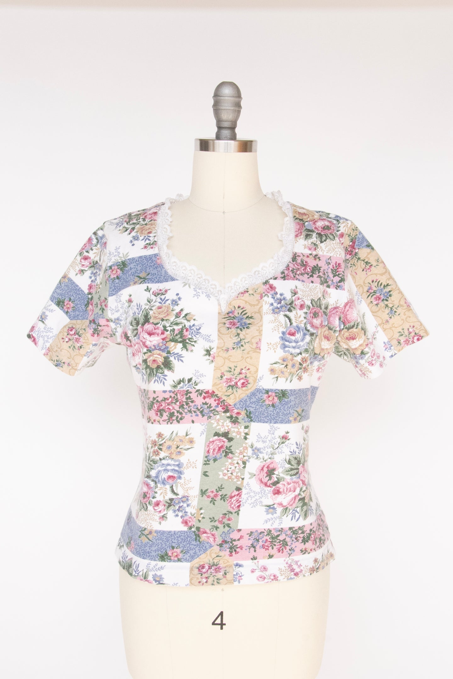 1990s T-Shirt Patchwork Printed Baby Tee M