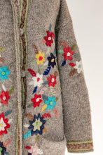 Load image into Gallery viewer, 1970s Sweater Wool Chunky Knit Floral Hooded Long