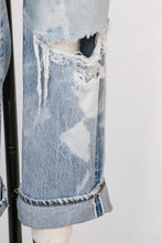 Load image into Gallery viewer, 1980s Levi's 501 Redline Selvedge Jeans Distressed Denim 29" x 33"