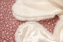 Load image into Gallery viewer, 1950s Fur Stole White Rabbit Plush Fluffy Wrap S