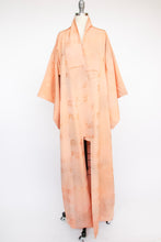 Load image into Gallery viewer, 1950s Kimono Japanese Robe Silk Crepe Peach Jacquard