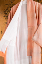 Load image into Gallery viewer, 1950s Kimono Japanese Robe Silk Crepe Peach Jacquard