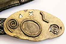 Load image into Gallery viewer, 1980s Belt Black Leather Wide Waist Cinch L