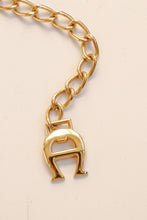 Load image into Gallery viewer, 1970s Chain Belt Gold Metal Waist Cinch