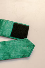 Load image into Gallery viewer, 1980s Beaded Belt Teal Waist Cinch M