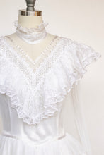 Load image into Gallery viewer, 1970s Gunne Sax Dress Romantic Renaissance Bridal Collection Lace Prairie Gown 9