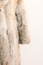 Load image into Gallery viewer, 1970s Fur Coat Full Length Fox Long Plush M/L
