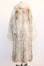 Load image into Gallery viewer, 1970s Fur Coat Full Length Fox Long Plush M/L