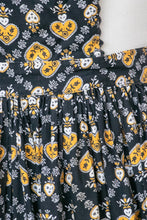 Load image into Gallery viewer, 1950s Pinafore Full Skirt  Cotton Lace Novelty Folk Print XS / S