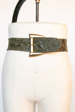 Load image into Gallery viewer, 1980s Belt Green Textured Leather Cinch Waist S Rebecca Ray