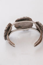 Load image into Gallery viewer, Vintage Sterling Silver Turquoise Southwestern Cuff Bracelet