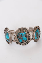 Load image into Gallery viewer, Vintage Sterling Silver Turquoise Southwestern Cuff Bracelet