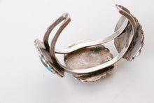Load image into Gallery viewer, Vintage Sterling Silver Turquoise Southwestern Cuff Bracelet
