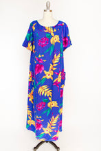 Load image into Gallery viewer, 1970s Kaftan Maxi Dress Floral Printed Muu Mu Shift M