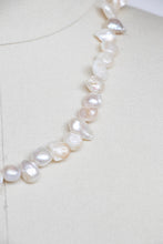 Load image into Gallery viewer, Vintage Shell Necklace Pearly Beaded Choker