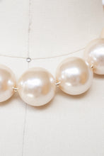 Load image into Gallery viewer, 1980s Necklace Beaded Chunky Pearl Choker