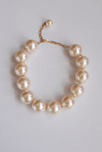 Load image into Gallery viewer, 1980s Necklace Beaded Chunky Pearl Choker