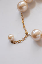 Load image into Gallery viewer, 1980s Necklace Beaded Chunky Pearl Choker