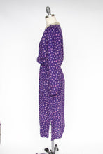 Load image into Gallery viewer, 1970s Dress Belle France Floral Purple Rayon S