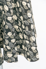 Load image into Gallery viewer, 1950s Full Skirt Cotton Woven Botanical S