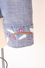 Load image into Gallery viewer, 1970s Chambray Shirt Button Up Embroidered Floral Bird M
