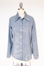 Load image into Gallery viewer, 1970s Chambray Shirt Button Up Embroidered Floral Bird M