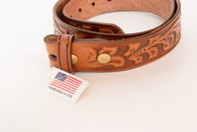 Load image into Gallery viewer, 1990s Leather Belt Band Brown Tooled Western Deadstock no buckle 32