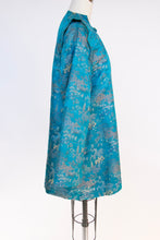 Load image into Gallery viewer, 1940s Chinese Silk Lounge Jacket Metallic Brocade Large