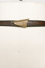 Load image into Gallery viewer, 1980s Waist Cinch Belt Leather Brass Buckle Quin S