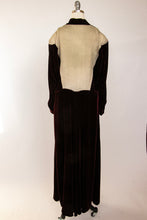 Load image into Gallery viewer, 1930s Dress Silk Velvet Metallic Gold Gown Deco Volup XL