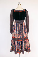 Load image into Gallery viewer, 1970s Gunne Sax Dress Cotton Maxi S / XS