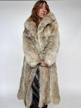 Load image into Gallery viewer, 1970s Fur Coat Full Length Fox Long Plush M/L