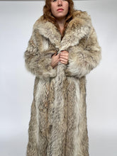 Load image into Gallery viewer, 1970s Fur Coat Full Length Fox Long Plush M/L