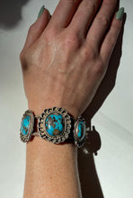 Load image into Gallery viewer, Vintage Sterling Silver Turquoise Southwestern Cuff Bracelet