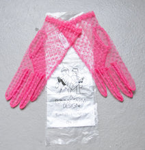 Load image into Gallery viewer, 1980s Gloves Sheer Pink Dots