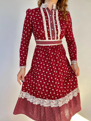 1970s Peasant Prairie Dress Floral Calico Cotton Boho S