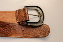 Load image into Gallery viewer, 1970s Thick Stamped Leather Belt Brown Tooled S