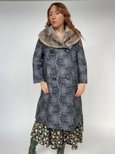 Load image into Gallery viewer, 1960s Coat Patterned Wool Blend Cocktail Jacket Fur Collar M