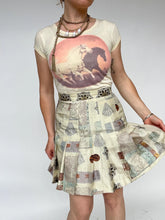 Load image into Gallery viewer, 1980s Silk Mini Skirt Pleated Printed Tennis Skirt XS