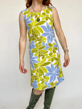 Load image into Gallery viewer, 1960s Dress Mod Floral Printed Cotton Shift S